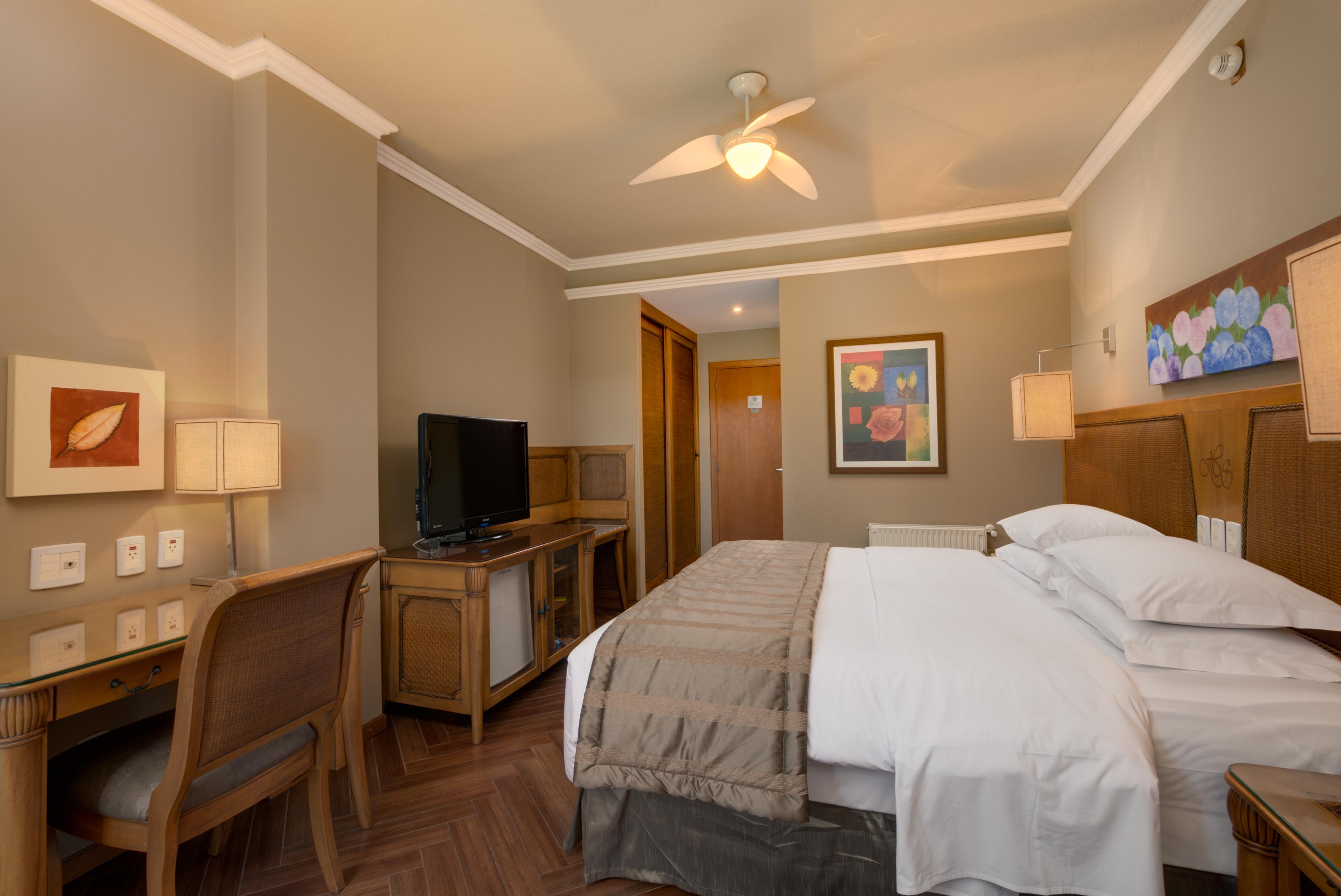 גראמדו Wish Serrano Resort מראה חיצוני תמונה A room at the hotel