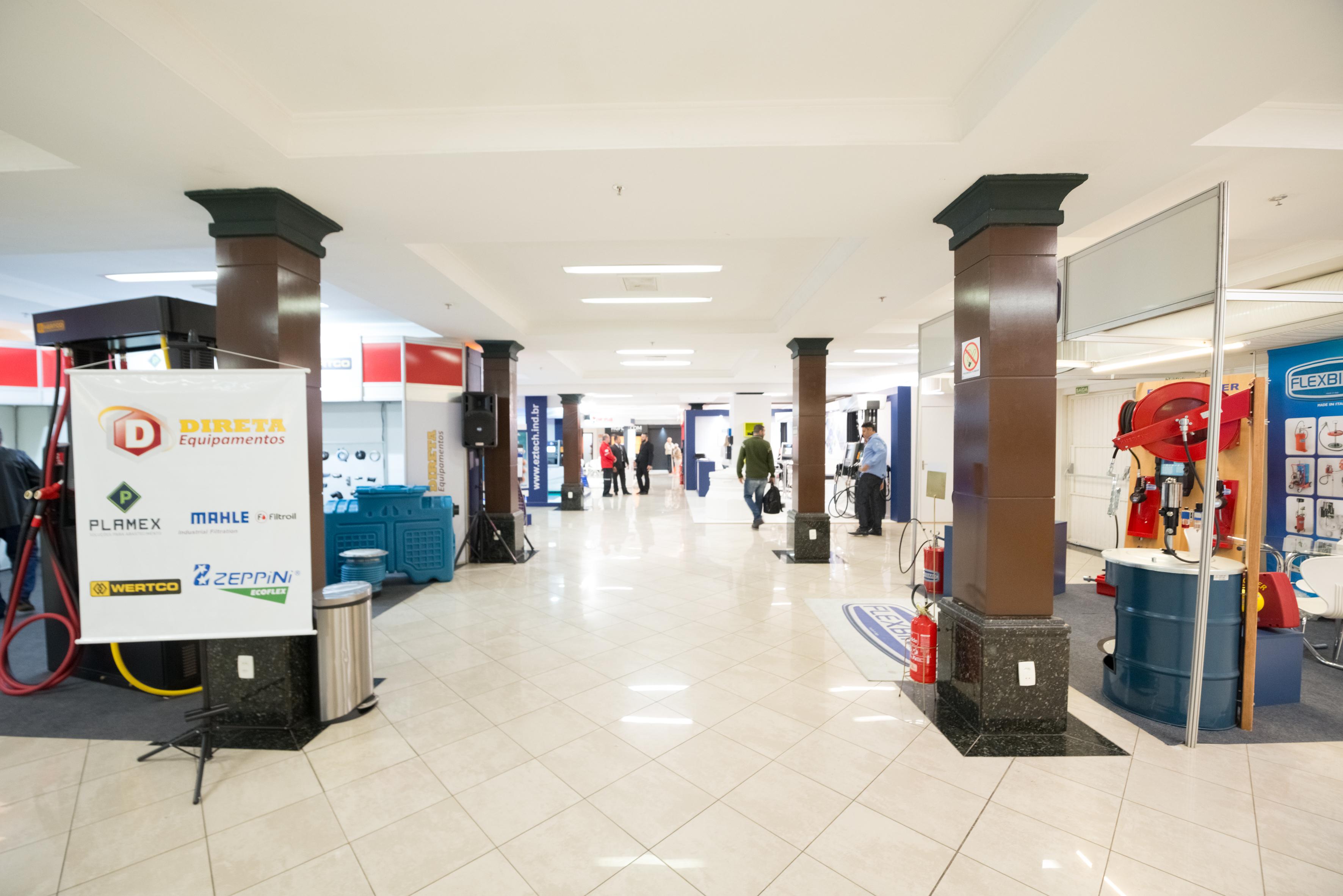 גראמדו Wish Serrano Resort מראה חיצוני תמונה The exhibition hall