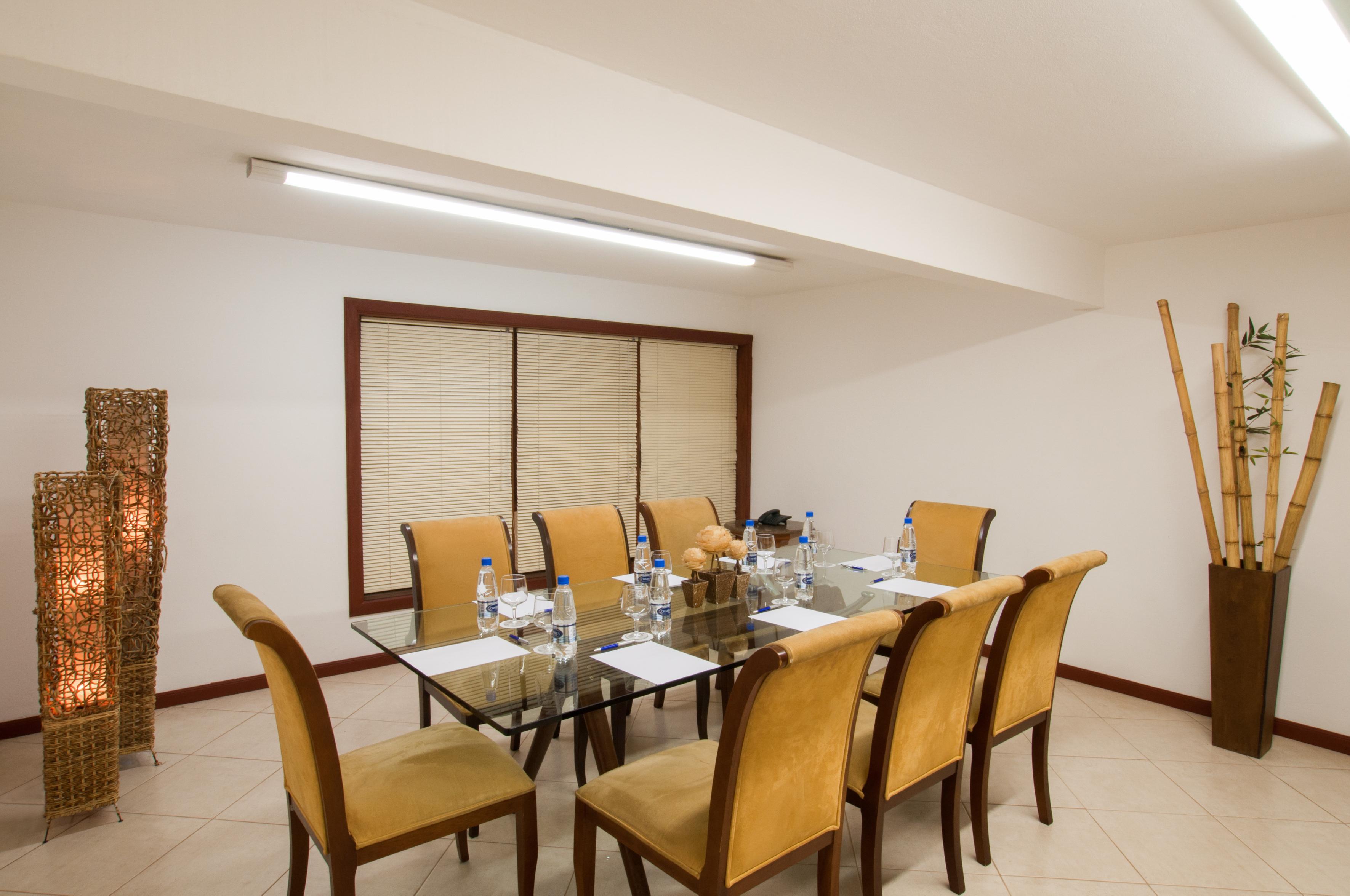גראמדו Wish Serrano Resort מראה חיצוני תמונה Meeting room at the hotel