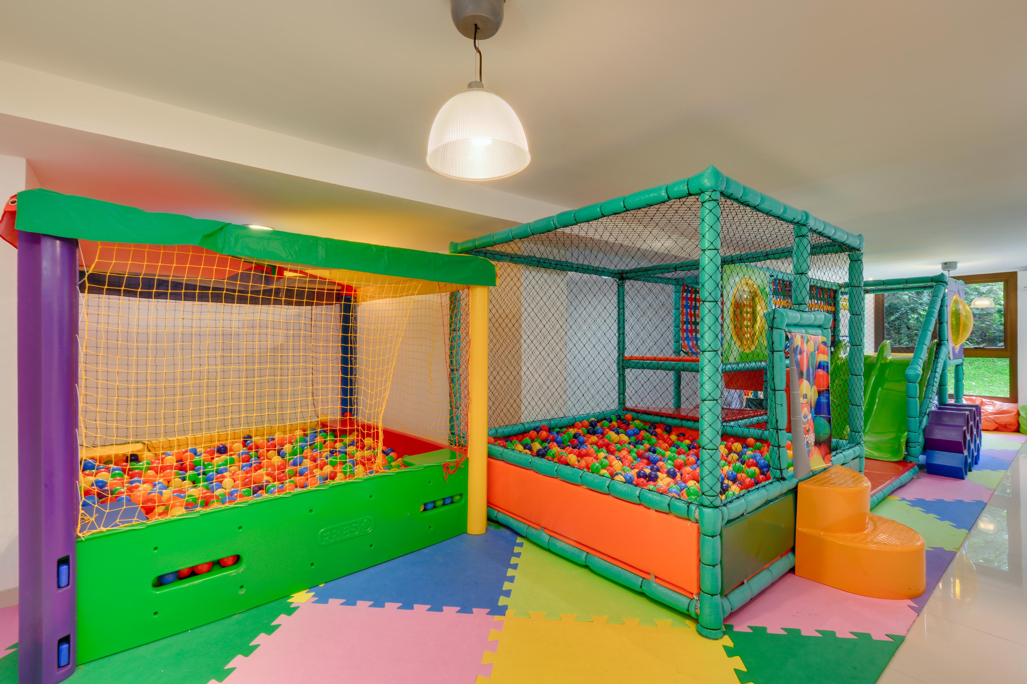 גראמדו Wish Serrano Resort מראה חיצוני תמונה Indoor playground