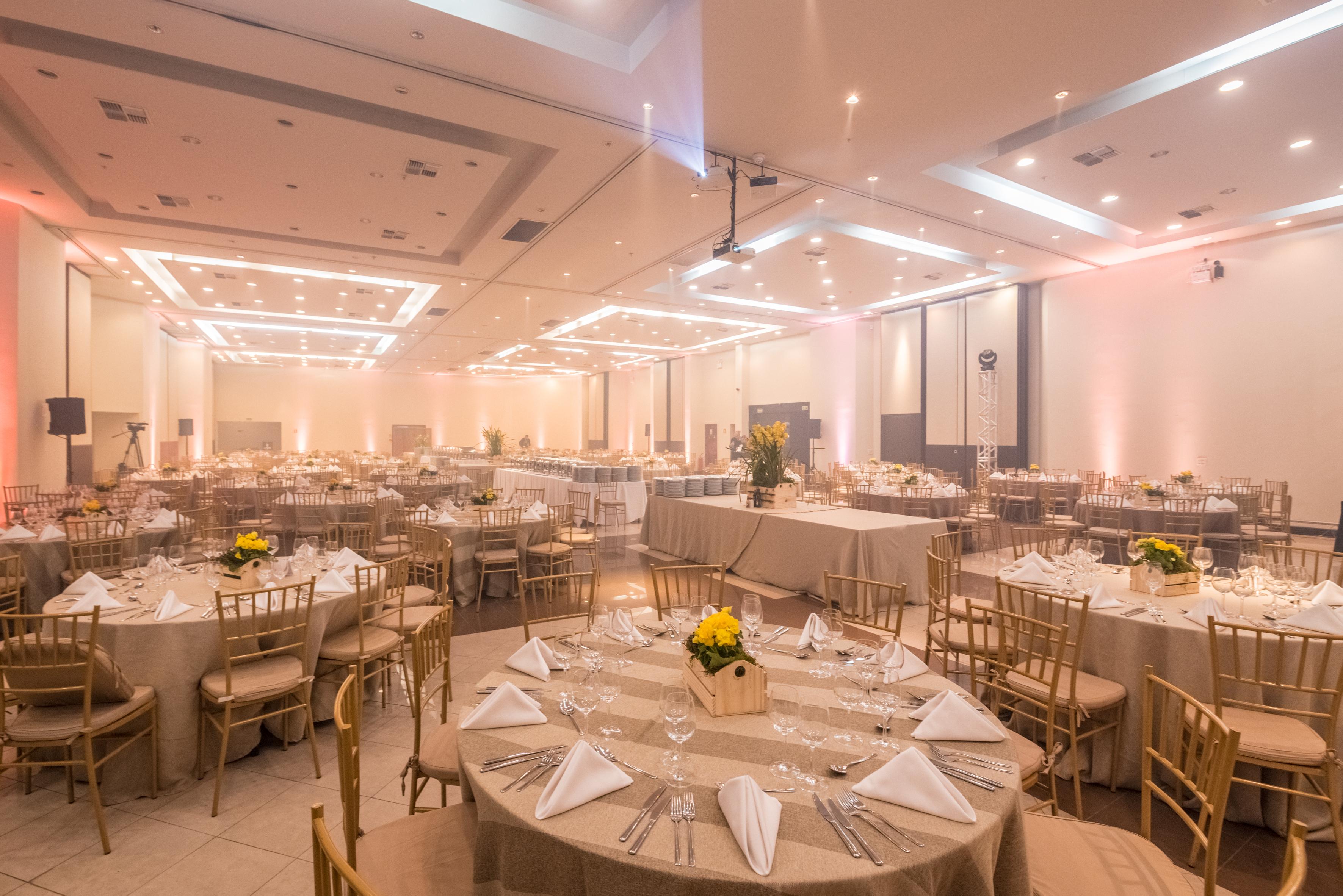 גראמדו Wish Serrano Resort מראה חיצוני תמונה The ballroom